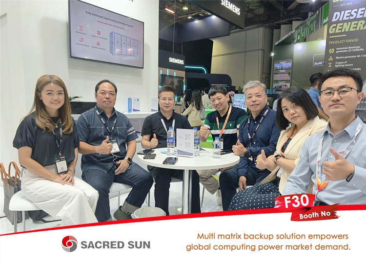 Sacred Sun showcased its prefabricated power module solutions and high-voltage UPS lithium battery system solutions at the exhibition.